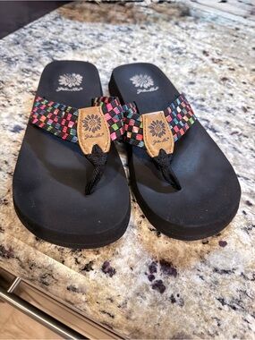 Yellow Box Multicolor Woven Platform Flip Flop Sandals | Boho Comfort | Size 8